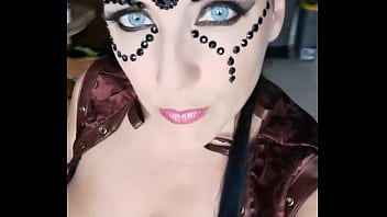 Si vous sortez l'après midi au pool party de l'abso spa venez me faire un