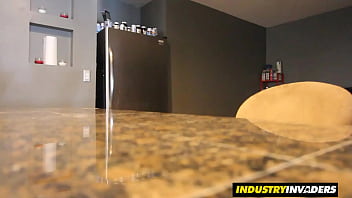 Blondie esmi lee sucks bbc outside for industryinvaders