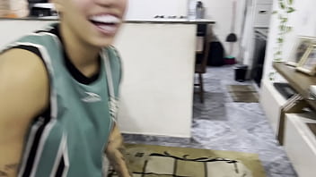 No banho com a boyceta cristal ortega gostosa peladinha