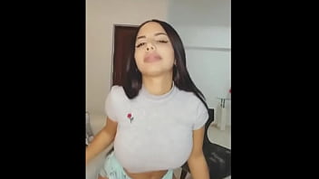 Chicas bailando titk