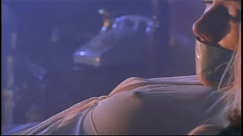 Ava vincent makes her man shoot cum on her face