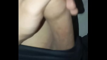 Homem branco piroca rosa cabeçuda