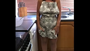 Sexy milf beau diamonds mature model cooking Sexy milf beau diamonds mature model cooking