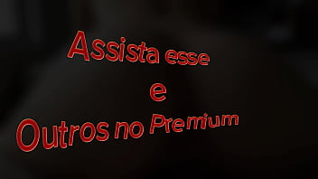 Gozando na bucetinha da esposa gostosa