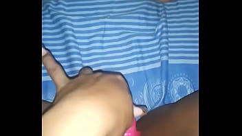 Una amiguita divina de guayana masturbándose en mi nombre