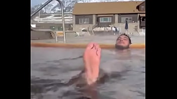 Someone get me and this mans feet alone in a room plz