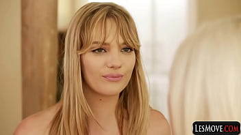 Lesbian college sisters playful pussy adoration