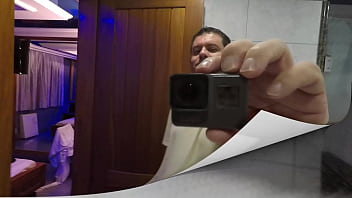 Bastidores da boneca de cera com muita porra na cara