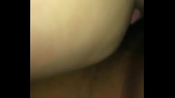 Minha safada mijando gostoso