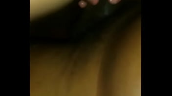 Minha safada mijando gostoso