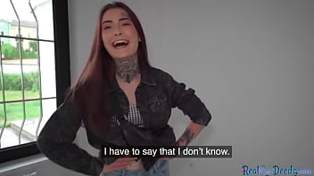 Crazy redhead gets laid