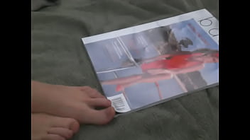 Nonton Flipping Through Magazine With Feet thumbnail