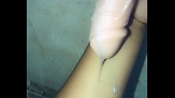 Juicemyanal hot white cock