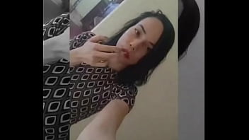 Imagine você totalmente submisso aos meus pés ajoelhado implorando migalhas da minha atenção eu fumando e deixo esv