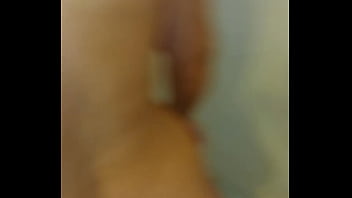 Me saca la leche en la regadera