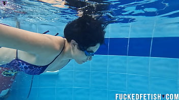 Hot curvy body pool new scene w47