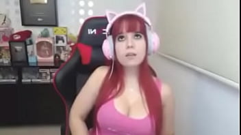 La Perra De Winndy Giirk Se Ha Hecho Viral Subiendo Sus Videos Masturbandose En Camara Y Vendiendo Sus Packs thumbnail
