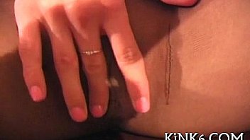 Cunning playgirl scratches cookie