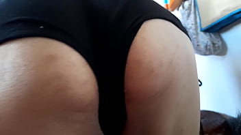 Trasero de esposa pidiendo