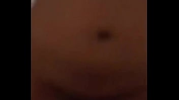 Me encanta saltar encima de mi esposo y luego tragarme todo su semen