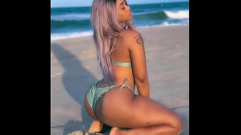 Cileiza beautiful and big ass