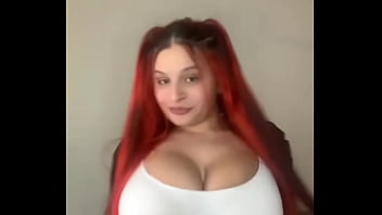 Tiktoker goes from clothed to bra to completely topless