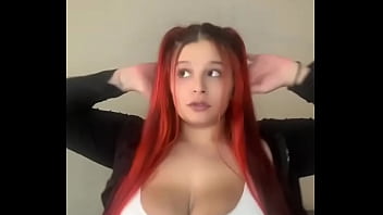 Tiktoker goes from clothed to bra to completely topless