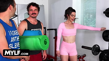 Nicole&rsquo;s double cum guzzling routine