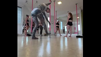 Do you know how hard pole tricks are huge shoutout to 2bee pole for teaching me your knowledge and giving me so