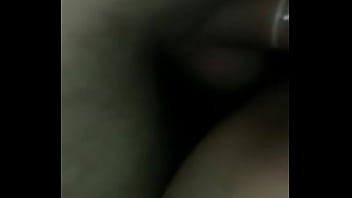 Corno gosta de me ver dando a buceta