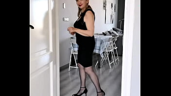 Hot stepmom's risky request turns into unexpected sex adventure