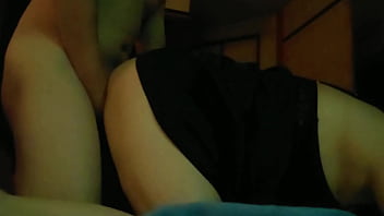 チンポが欲しくてしゃぶってくるドМメスブタ　望み通りマンコ突きまくってイカせる　素人ハメ撮り　フェラ　バック