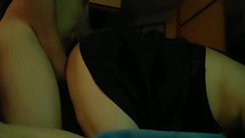 チンポが欲しくてしゃぶってくるドМメスブタ　望み通りマンコ突きまくってイカせる　素人ハメ撮り　フェラ　バック