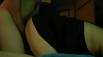 チンポが欲しくてしゃぶってくるドМメスブタ　望み通りマンコ突きまくってイカせる　素人ハメ撮り　フェラ　バック