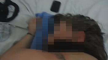 Socando no cu da gordinha branquinha