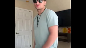 There’s 3 more minutes to this clip ️