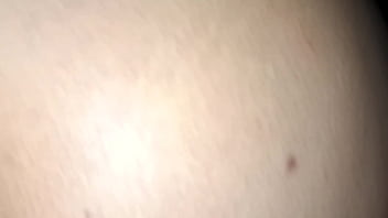 Praça da morena pelada buceta quente e leitada na boca em público