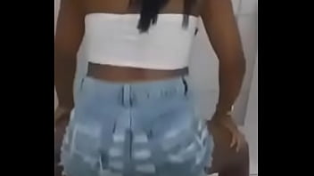 Merece o like essa novinha Merece o like essa novinha