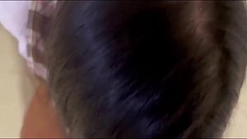 Ay padrastro pervertido¡ me encanta como frotas tu verga sobre mi uniforme escolar