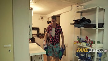 2 college girls convince concierge to share his bed