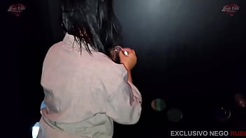 Levei minha puta pra dar pra geral