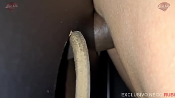 Levei minha puta pra dar pra geral