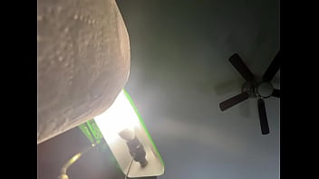 Mi hermanastro me descubre masturbandome y debo follarmelo para que no me delate Mi hermanastro me descubre masturbandome y debo follarmelo para que no me delate