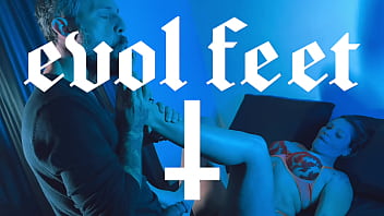 This horny milf's feet were made for your pleasure