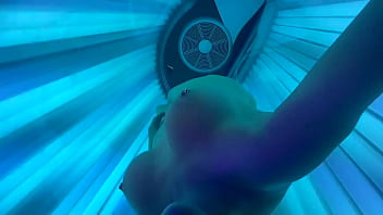 Masturbate and big tits play inside solariu tanning bed join me in this hot hot tube