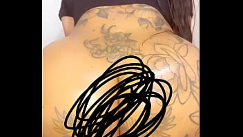 Tu veux la vidéo entière regarde au dessus de ce post