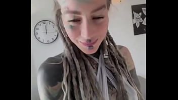 A short video of me in a sexy white outfit what's your go to color to feel confident #whiteoutfit #feelingsexy #c