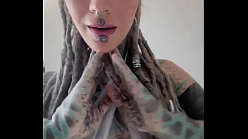 A short video of me in a sexy white outfit what's your go to color to feel confident #whiteoutfit #feelingsexy #c