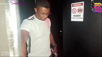 Mandei minha esposa transar até não aguentar mais