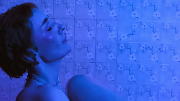 Kink barbie is addicted to feet and pussy